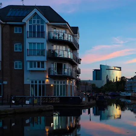 Holiday Inn London Brentford Lock By Ihg-3